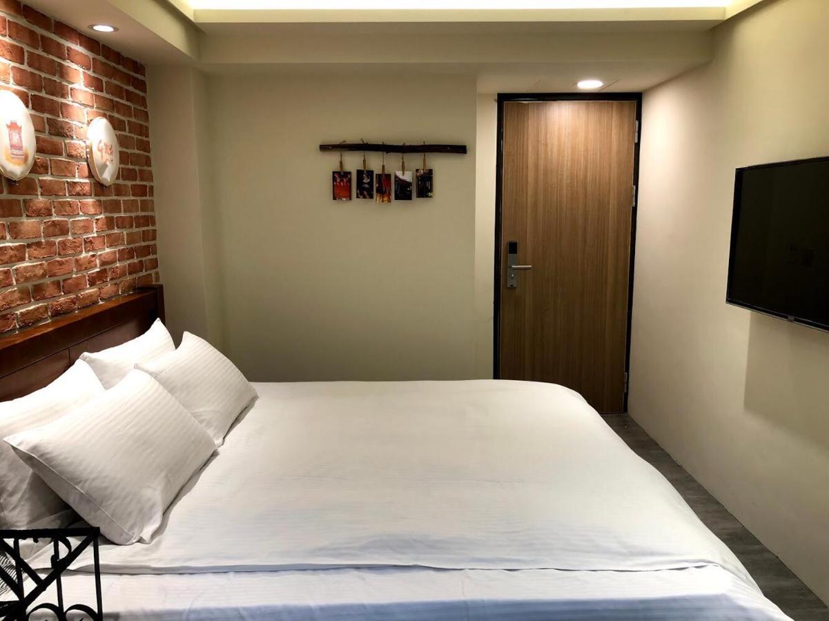 We Have Story Hotel Taichung Bagian luar foto
