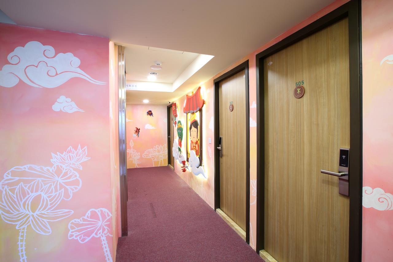 We Have Story Hotel Taichung Bagian luar foto